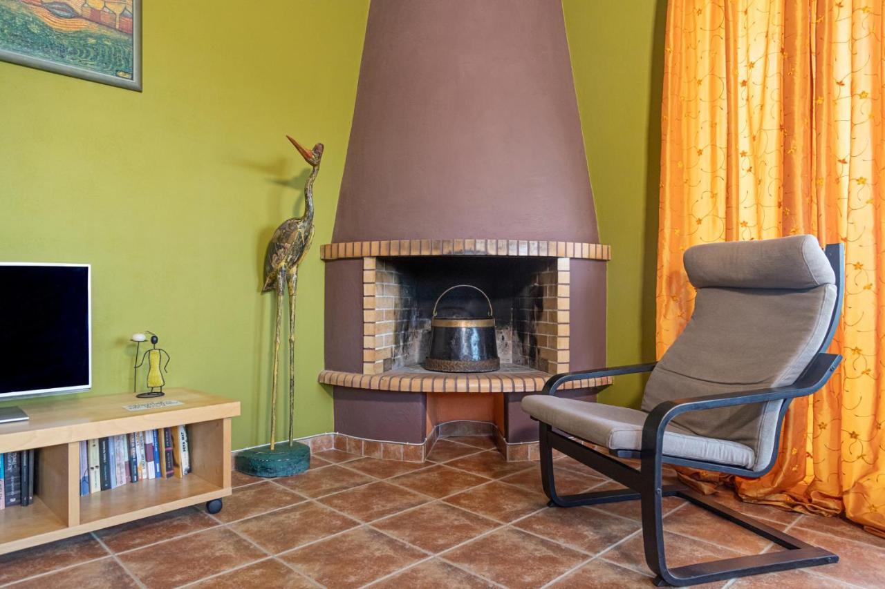 Mary'S Paradise Apartment With Panoramic Sea View To Kakia Thalassa And Daskalio Keratea エクステリア 写真